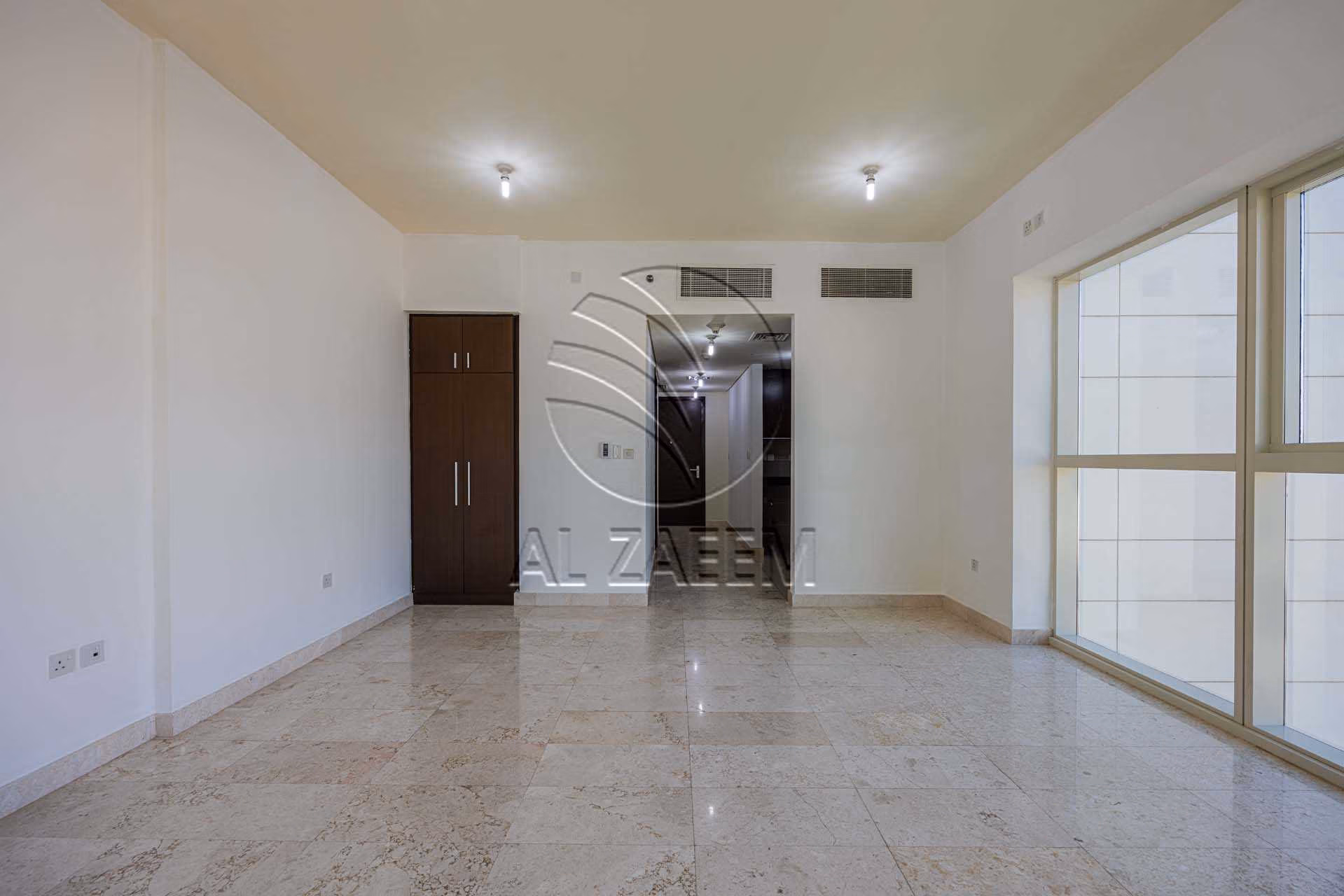 HOT | High Level Unit | Vacant | Nice Views