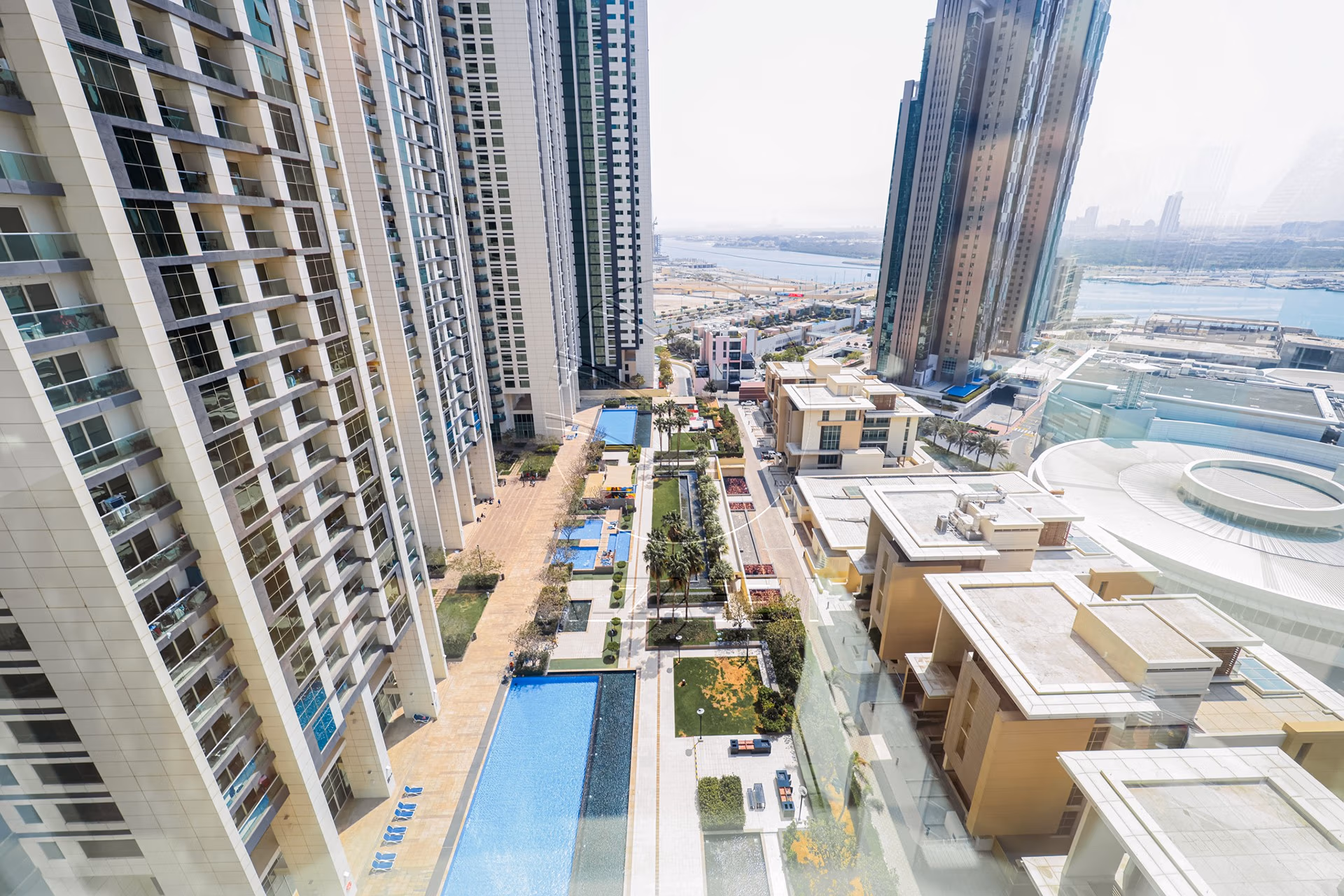 Move-in Ready | Higher Level | Sea and Urban Views
