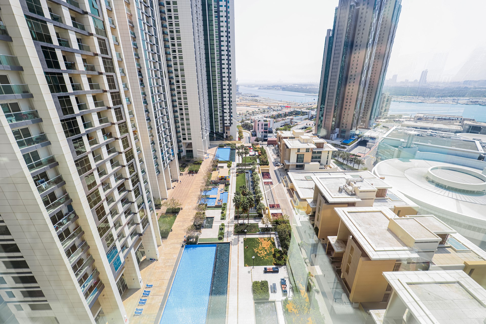 Move-in Ready | Higher Level | Sea and Urban Views