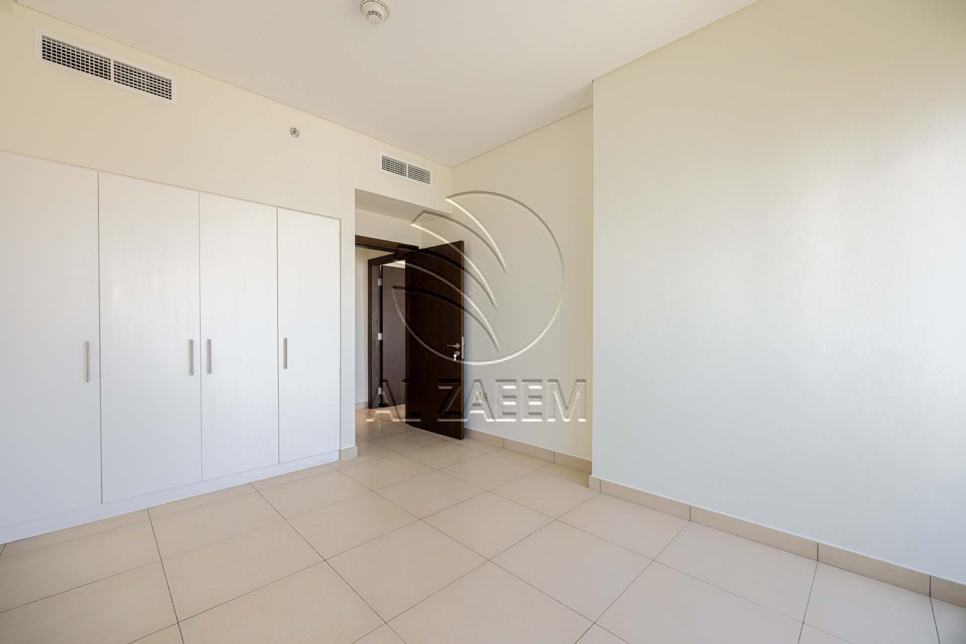 √Vacant! | Higher Level | Community View√