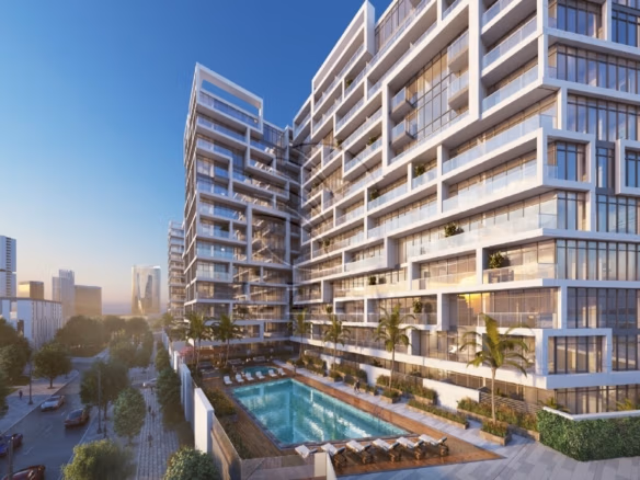 Fully Furnished | 2 Free Parking | Pool View