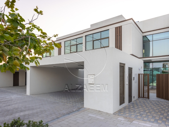 √Standard SR TH -Modified | Extended Living Room√