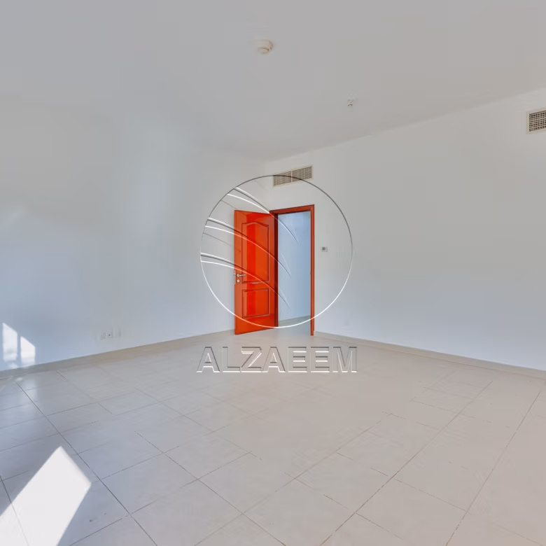 √Prime Location | UPCOMING | Private Garden√