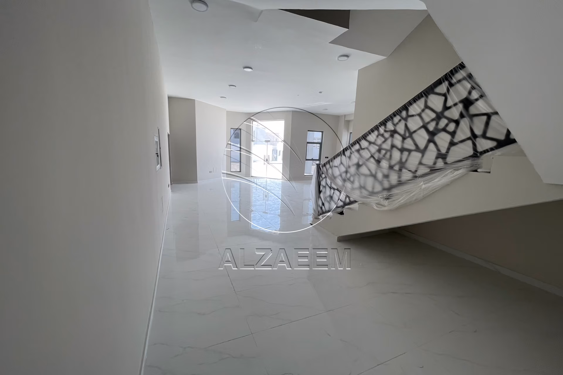 √ Mixed Use Villa | 5 Master Bedrooms | Majlis √
