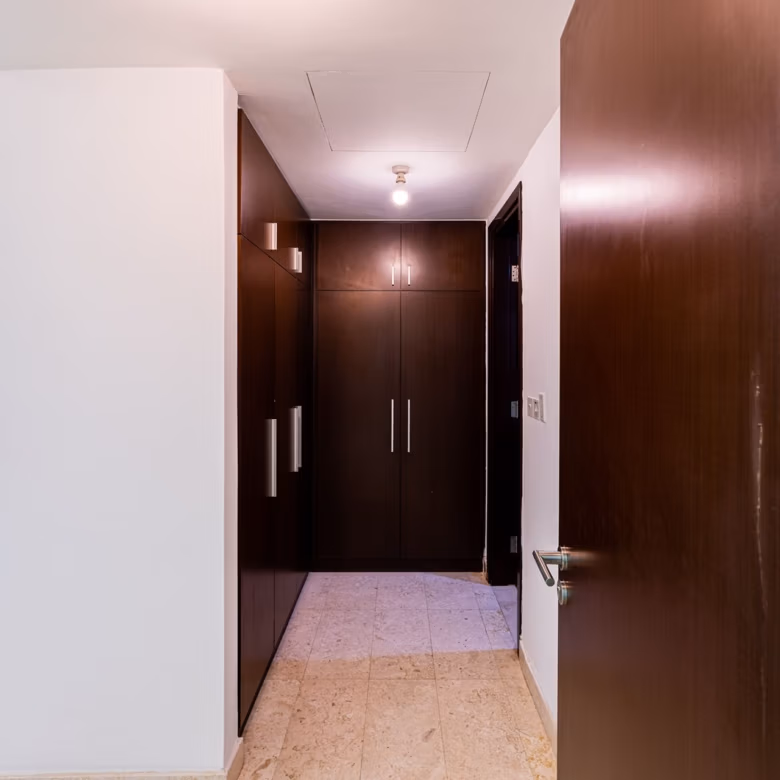 √High Floor | Balcony | Pool and Partial Sea View√