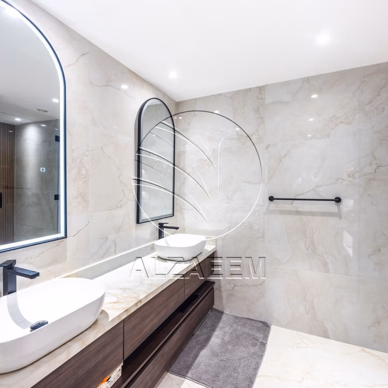VACANT! 4BR Penthouse | Luxury Living