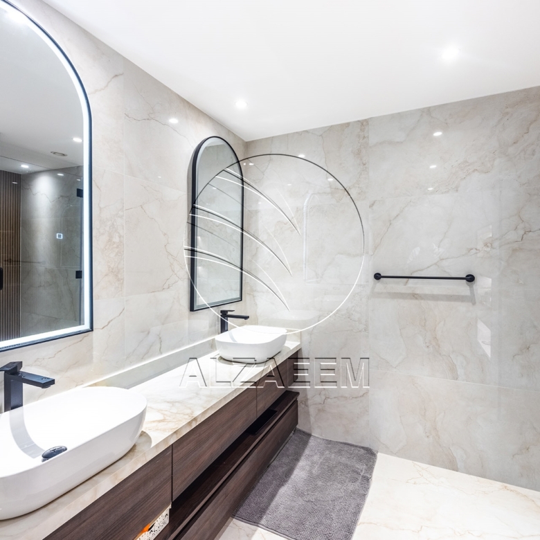 VACANT! 4BR Penthouse | Luxury Living