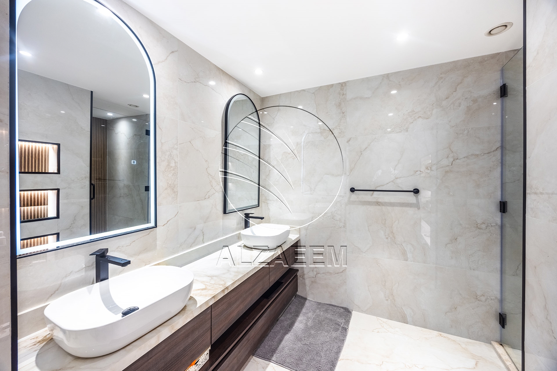 VACANT! 4BR Penthouse | Luxury Living