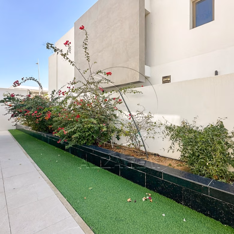Single Row Corner | Golf Course View | Type 4F
