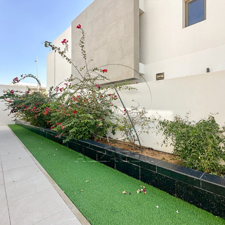Single Row Corner | Golf Course View | Type 4F