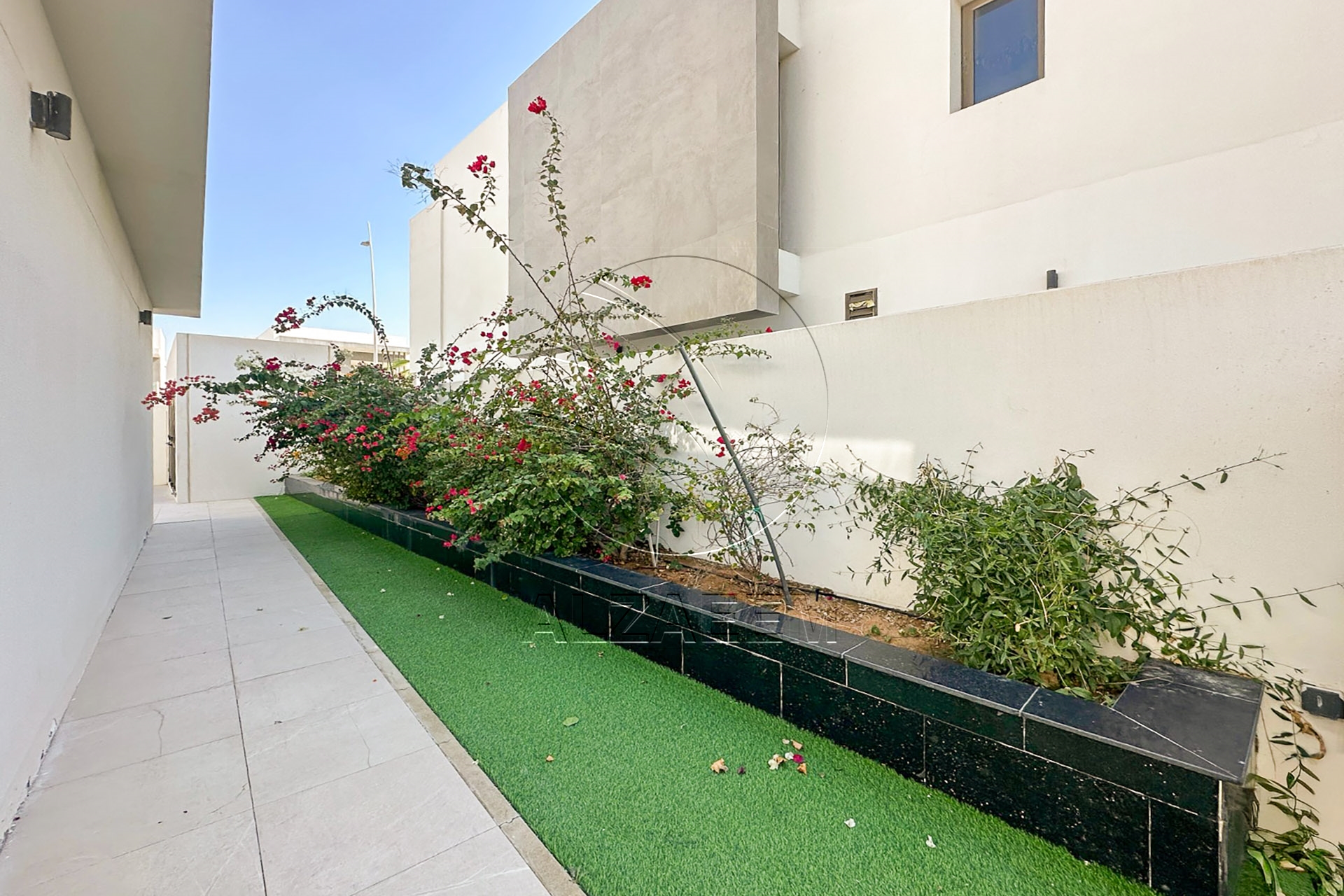 Single Row Corner | Golf Course View | Type 4F