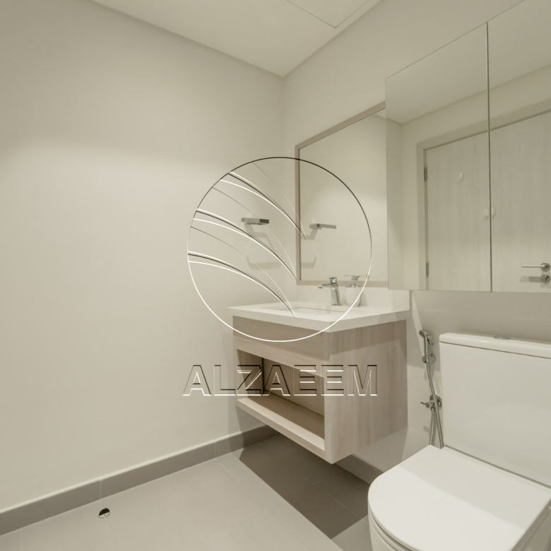 VACANT! Corner | Single Row | Fully Furnished