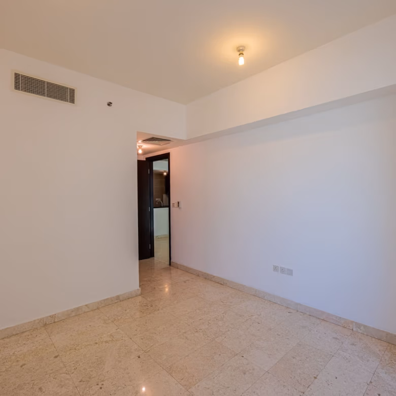 √High Floor | Balcony | Pool and Partial Sea View√