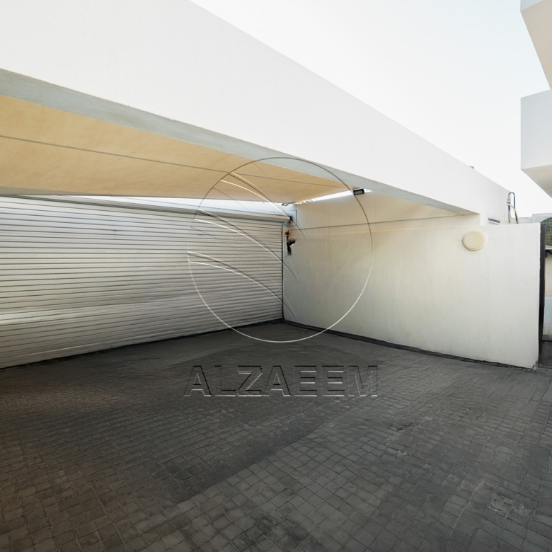 VIP | Upgraded Villa | Corner Single Row | Jacuzzi
