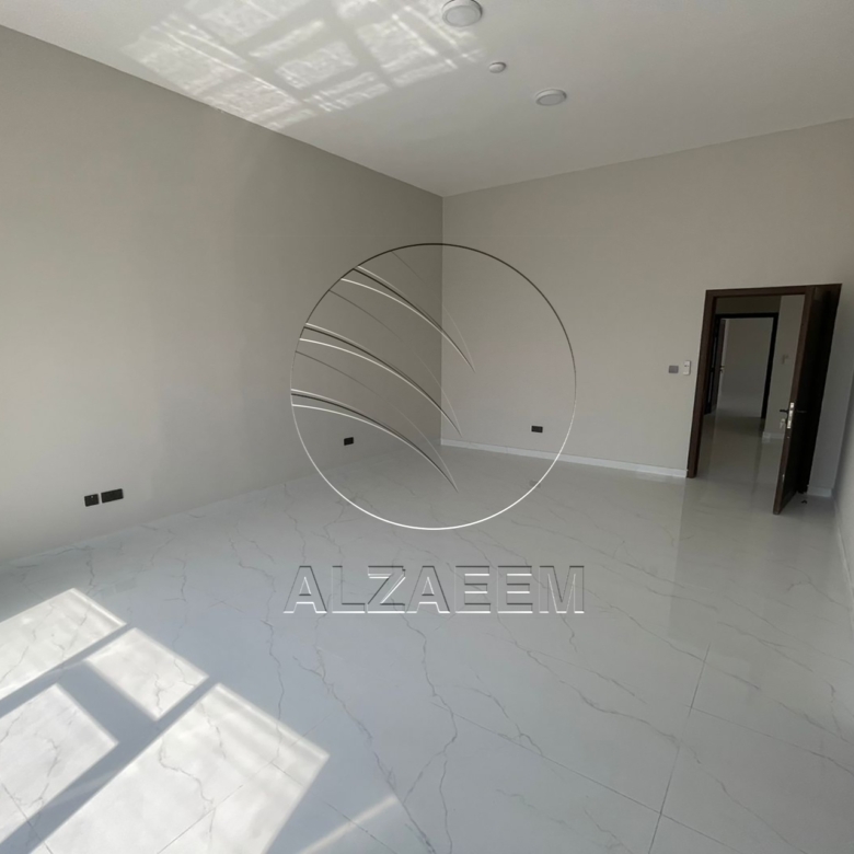 √ Mixed Use Villa | 5 Master Bedrooms | Majlis √