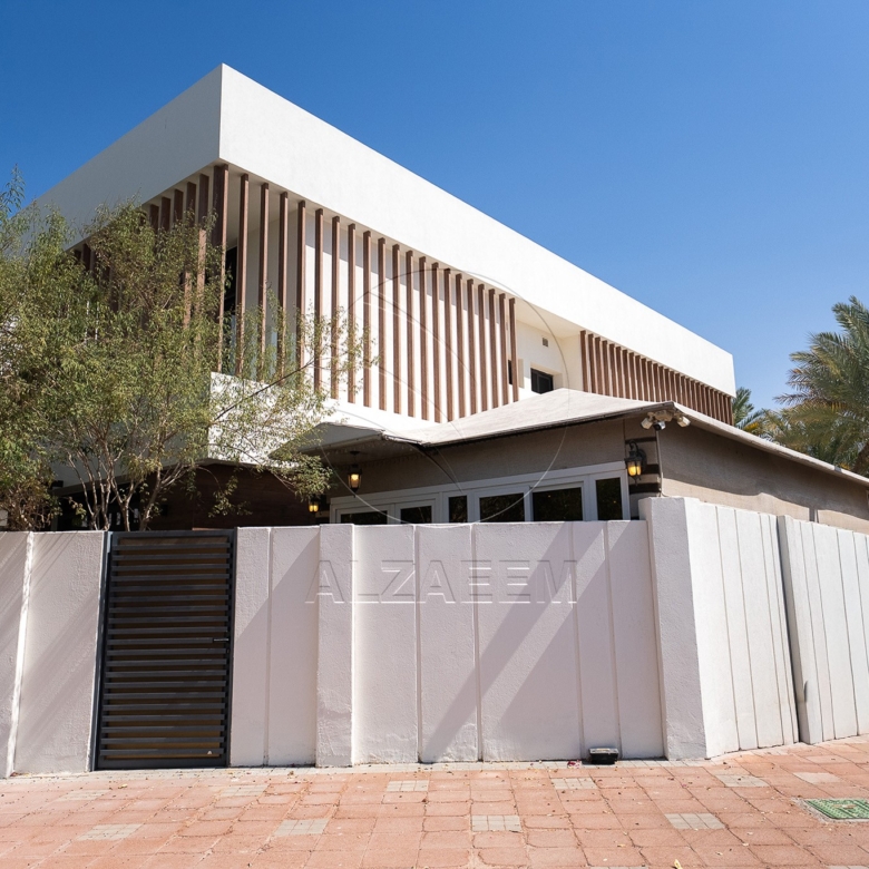 √Corner Unit | 5BR Villa with Pod | 2 Majlis√