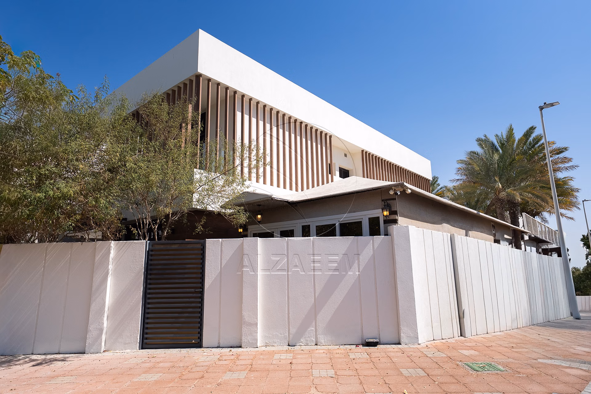 √Corner Unit | 5BR Villa with Pod | 2 Majlis√