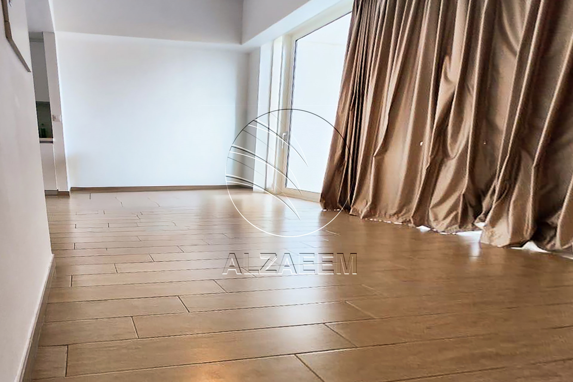 Studio! BIG Balcony ! Higher Level | Huge Layout