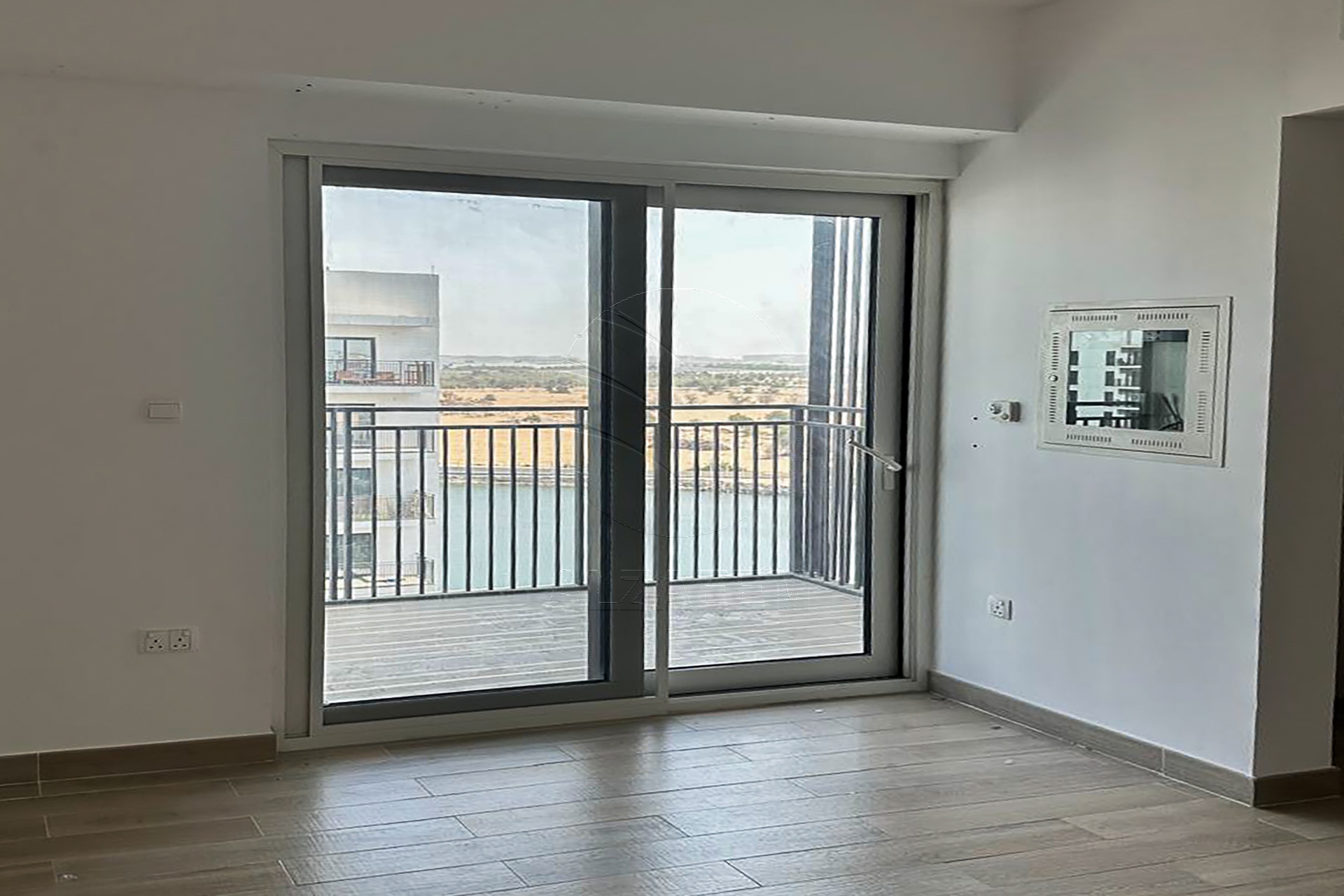 √ VACANT! High Level + Corner Unit | 3 Payments √