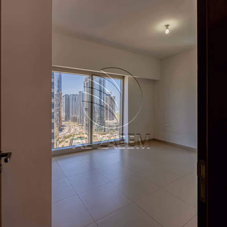 √ Good ROI | Rented |High Floor | Amenity View √