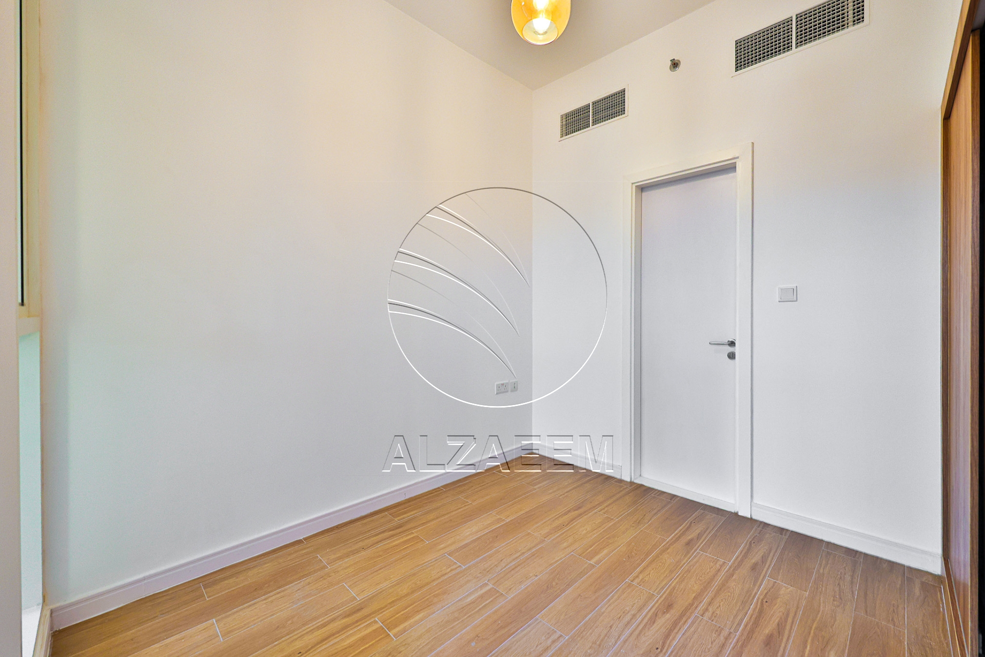 √Semi Furnished Duplex | 2 Parkings Rented+Refund√