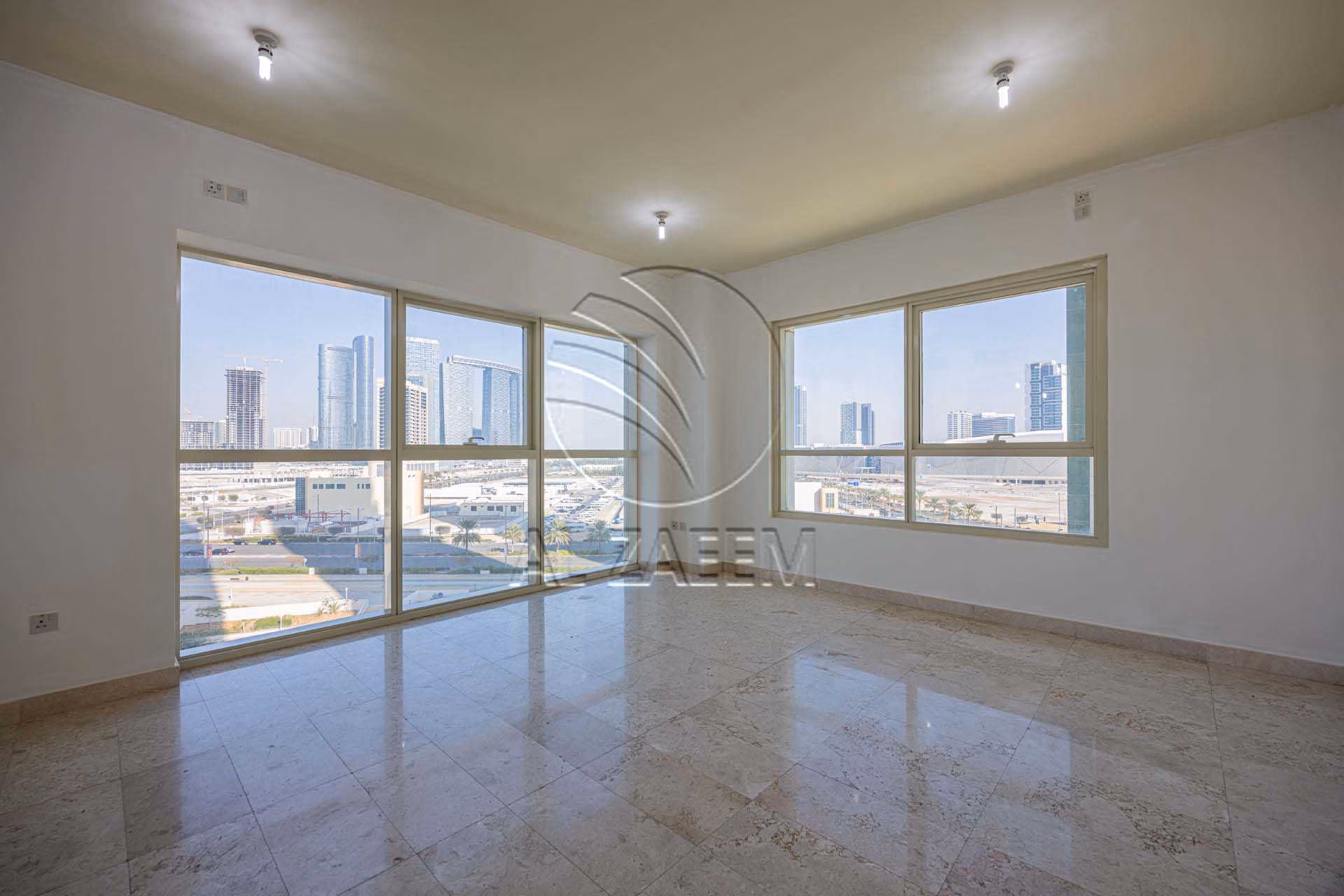 HOT | High Level Unit | Vacant | Nice Views