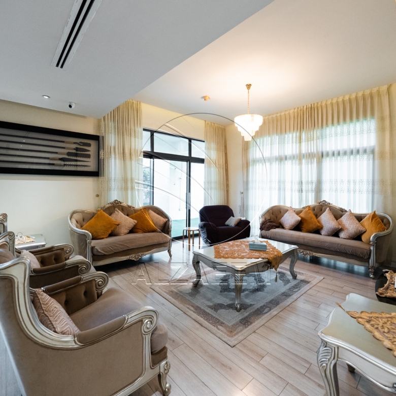 VIP | Upgraded Villa | Corner Single Row | Jacuzzi