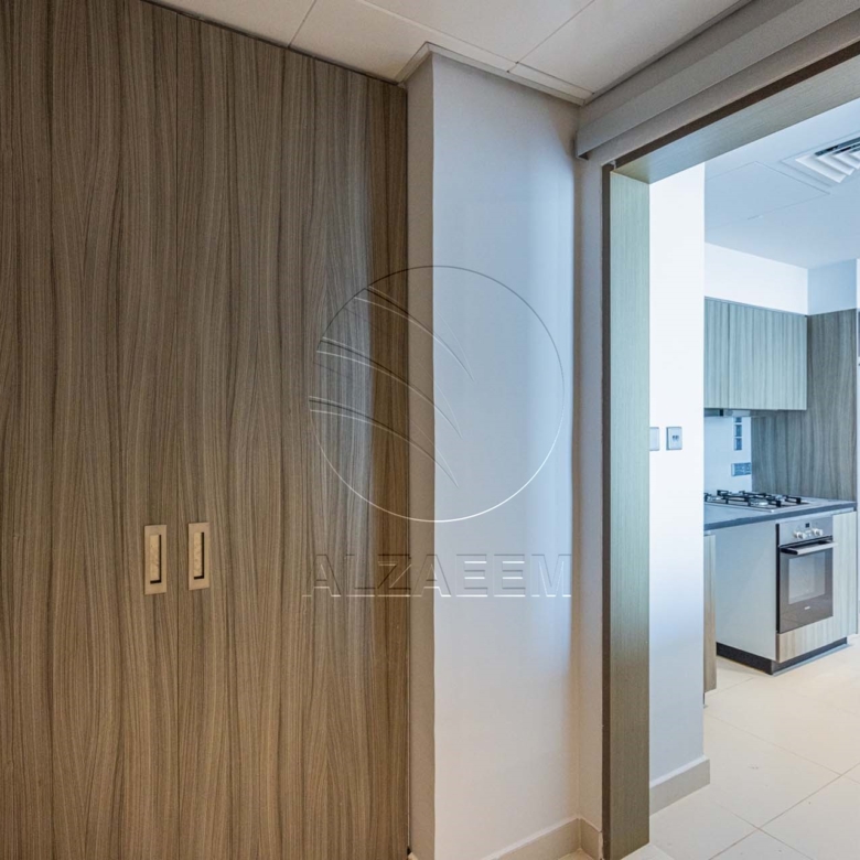 √ VACANT | Partial Sea View | Spacious Layout √