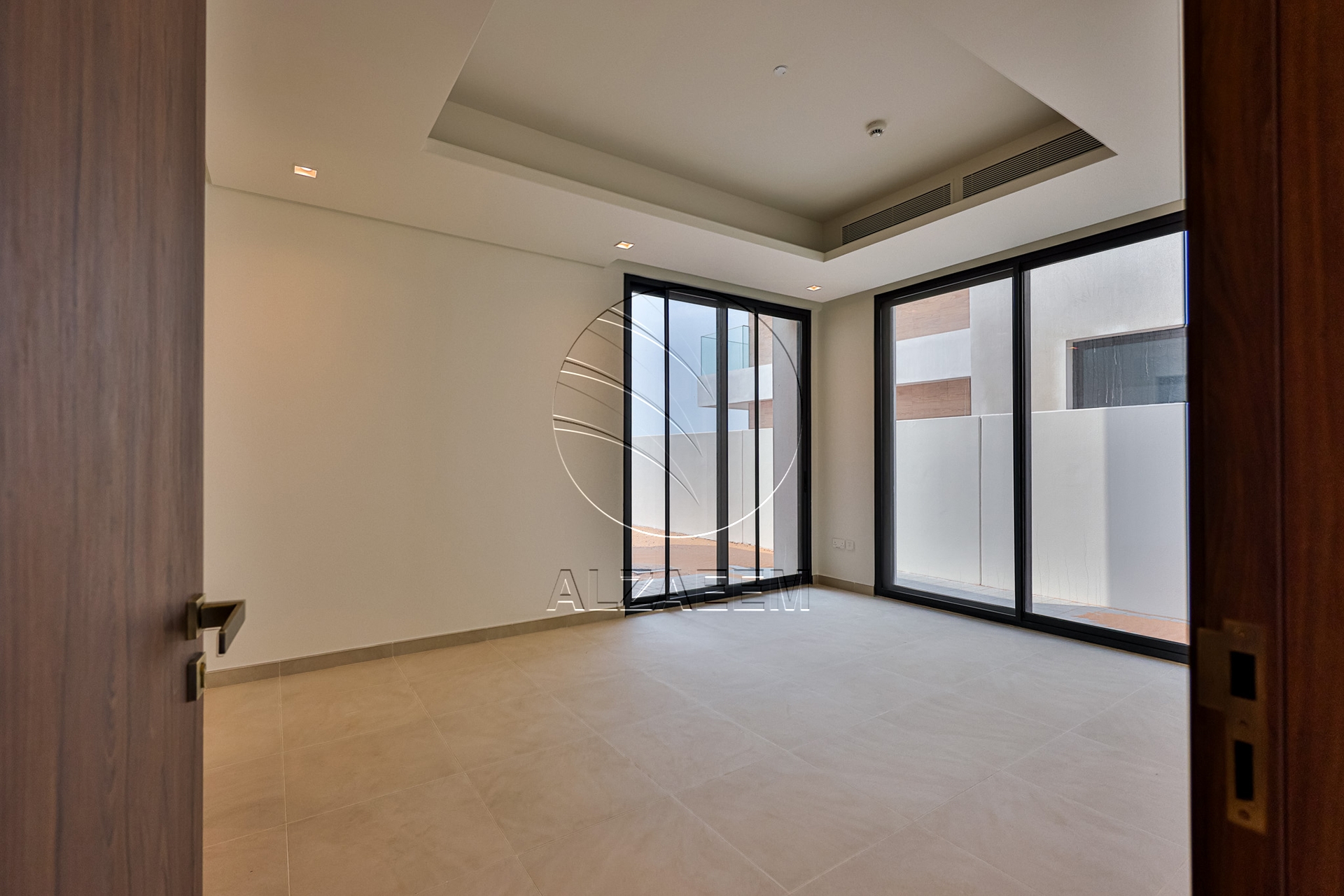 √ 4BR+Maid Single Row Villa | Prime Location √