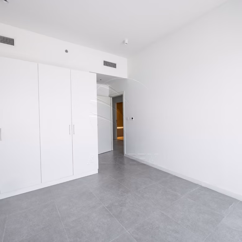 √ EXCLUSIVE | Bright + Spacious | Sea View 2BR+M √