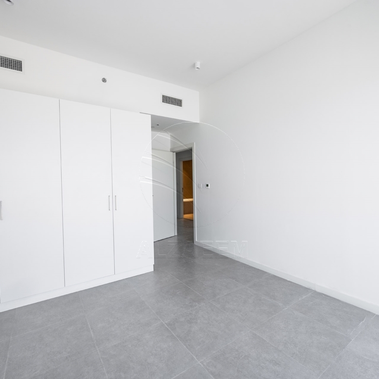 √ EXCLUSIVE | Bright + Spacious | Sea View 2BR+M √