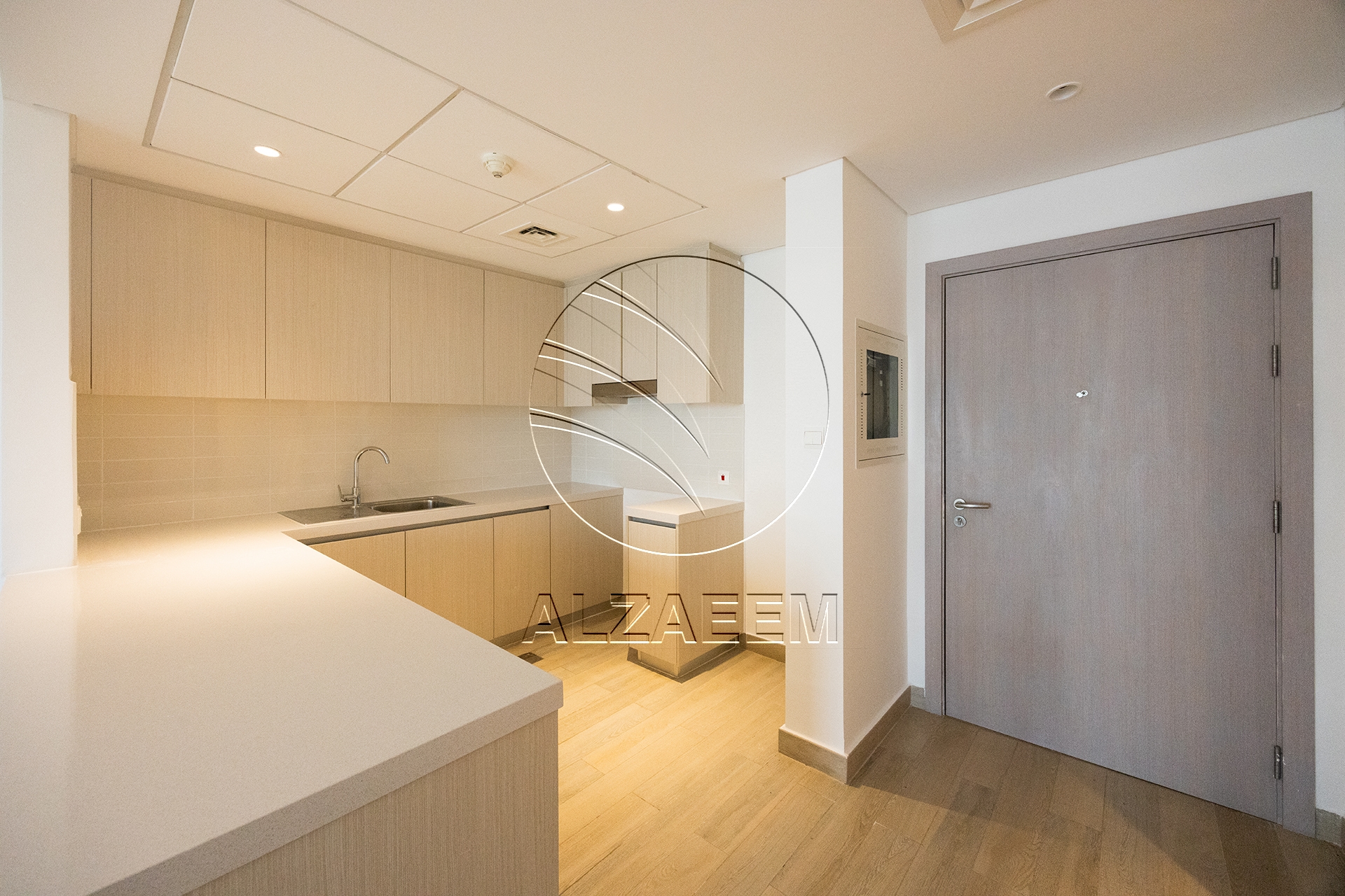 √ VACANT | Partial Canal View | Flexi Payments √