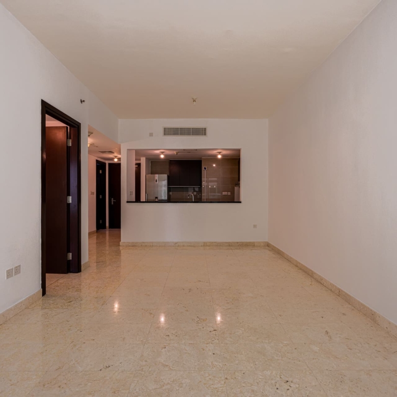 √High Floor | Balcony | Pool and Partial Sea View√