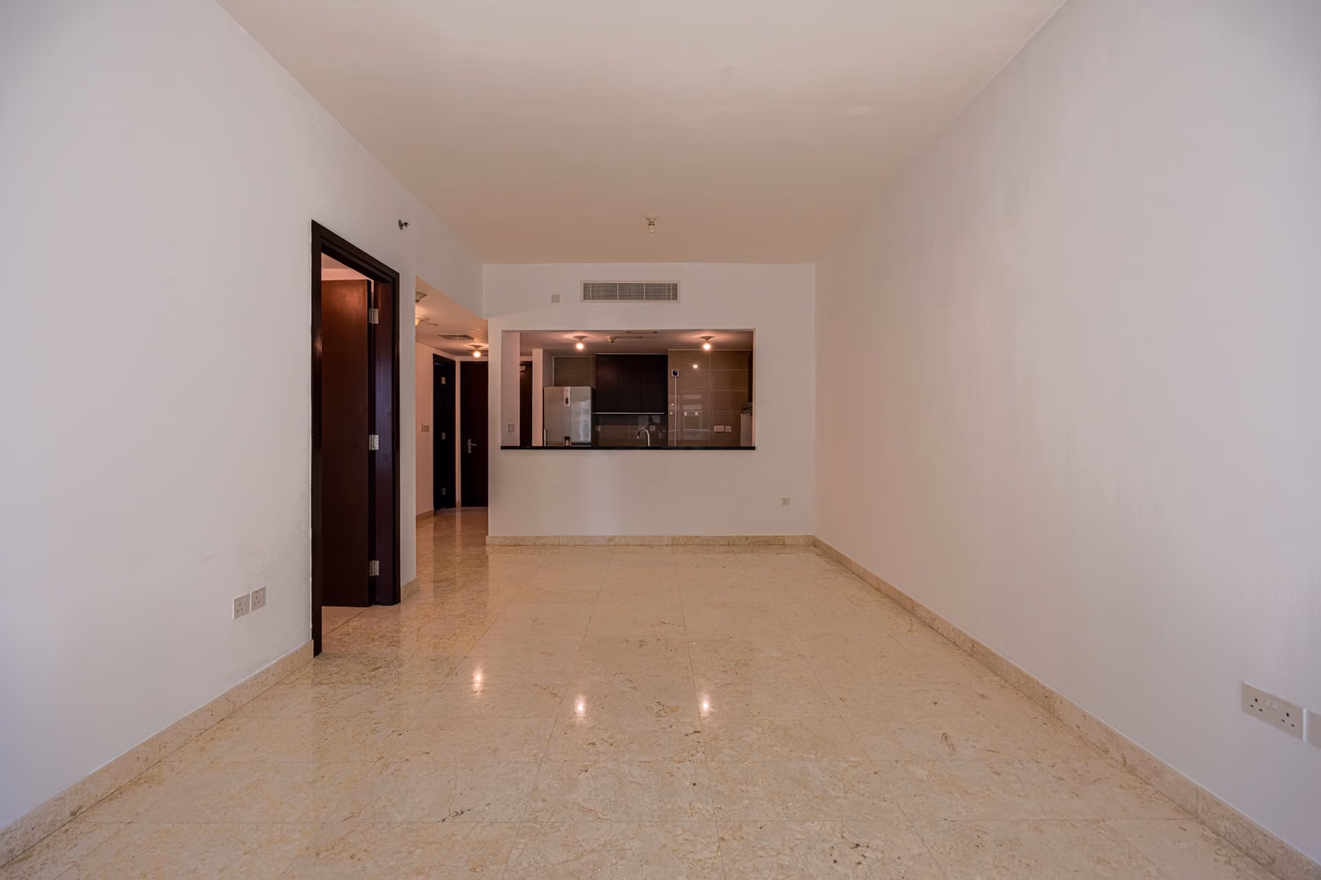 √High Floor | Balcony | Pool and Partial Sea View√
