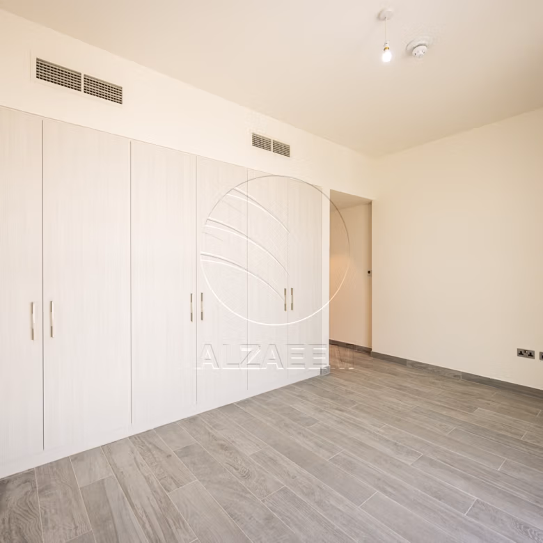 VACANT 3BR TH | Prime Location | NEW Family Home!