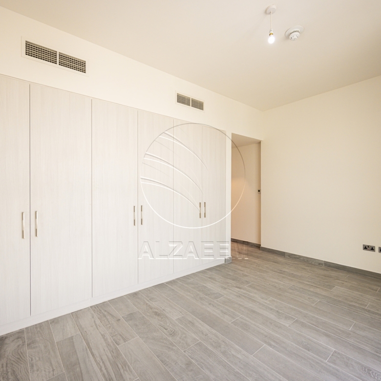 VACANT 3BR TH | Prime Location | NEW Family Home!