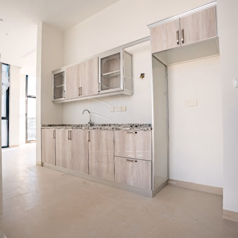 √Single Row l Landscaped l 2Y Maintenance free√