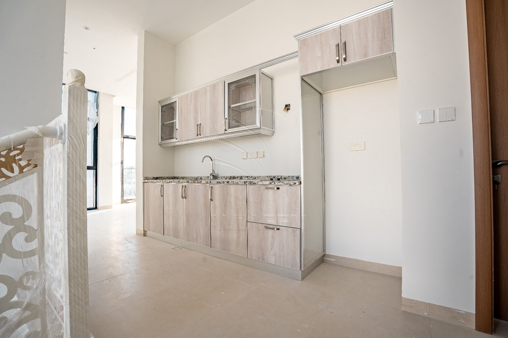 √Single Row l Landscaped l 2Y Maintenance free√
