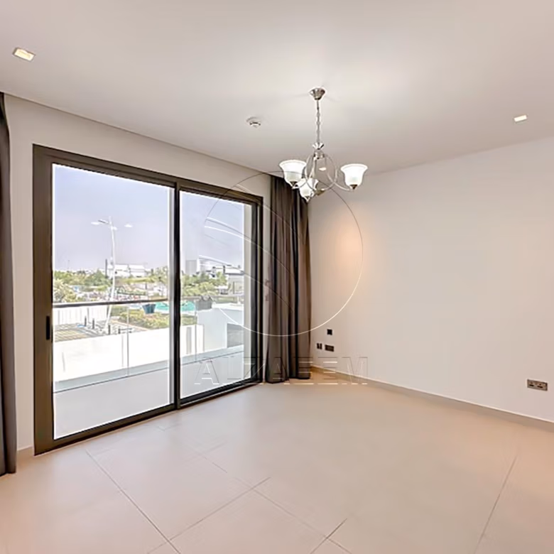 Stand Alone 4SB Villa 2nd Row from Golf Course