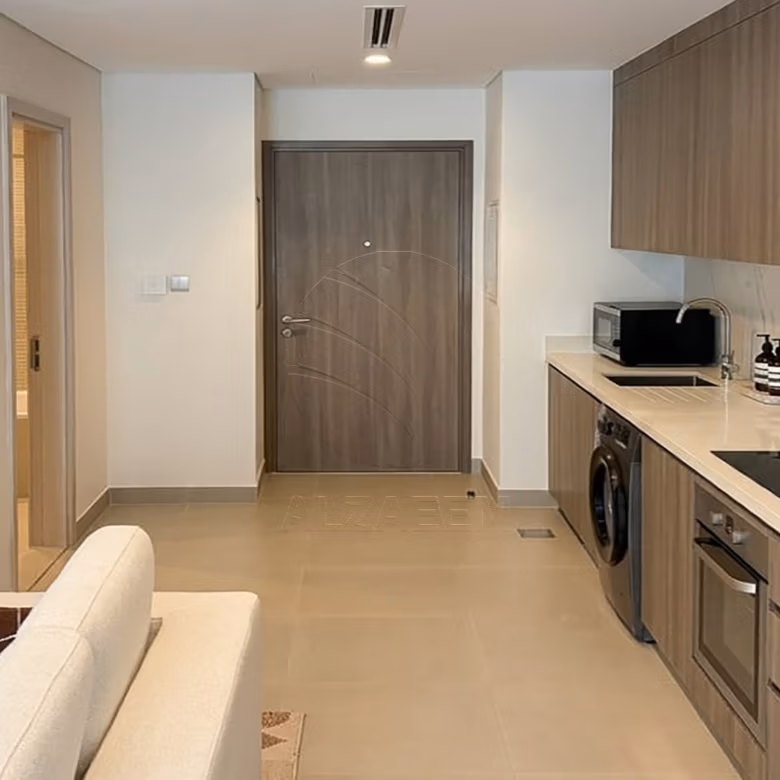 √ Corner Unit+Balcony | Big layout | With Refund √
