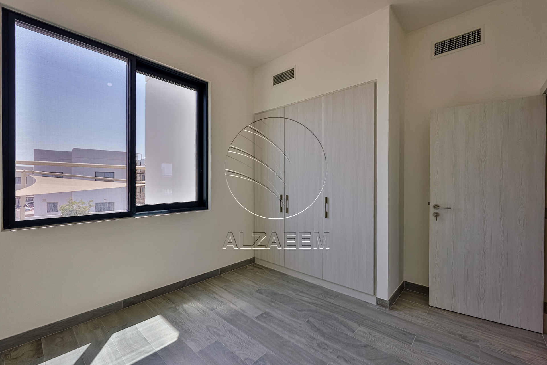 Double Row | Mid Unit | A New Family Home!