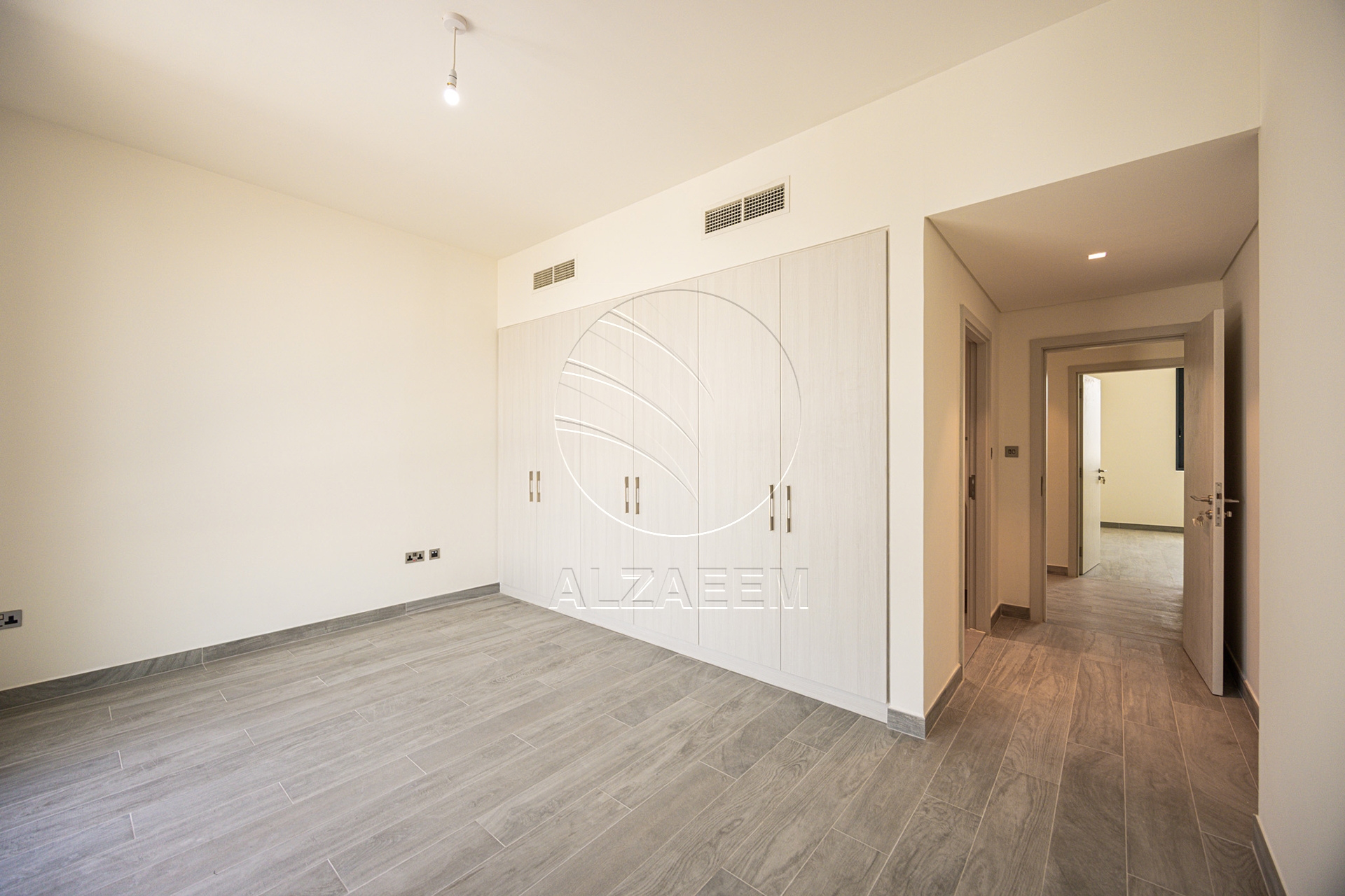VACANT 3BR TH | Prime Location | NEW Family Home!