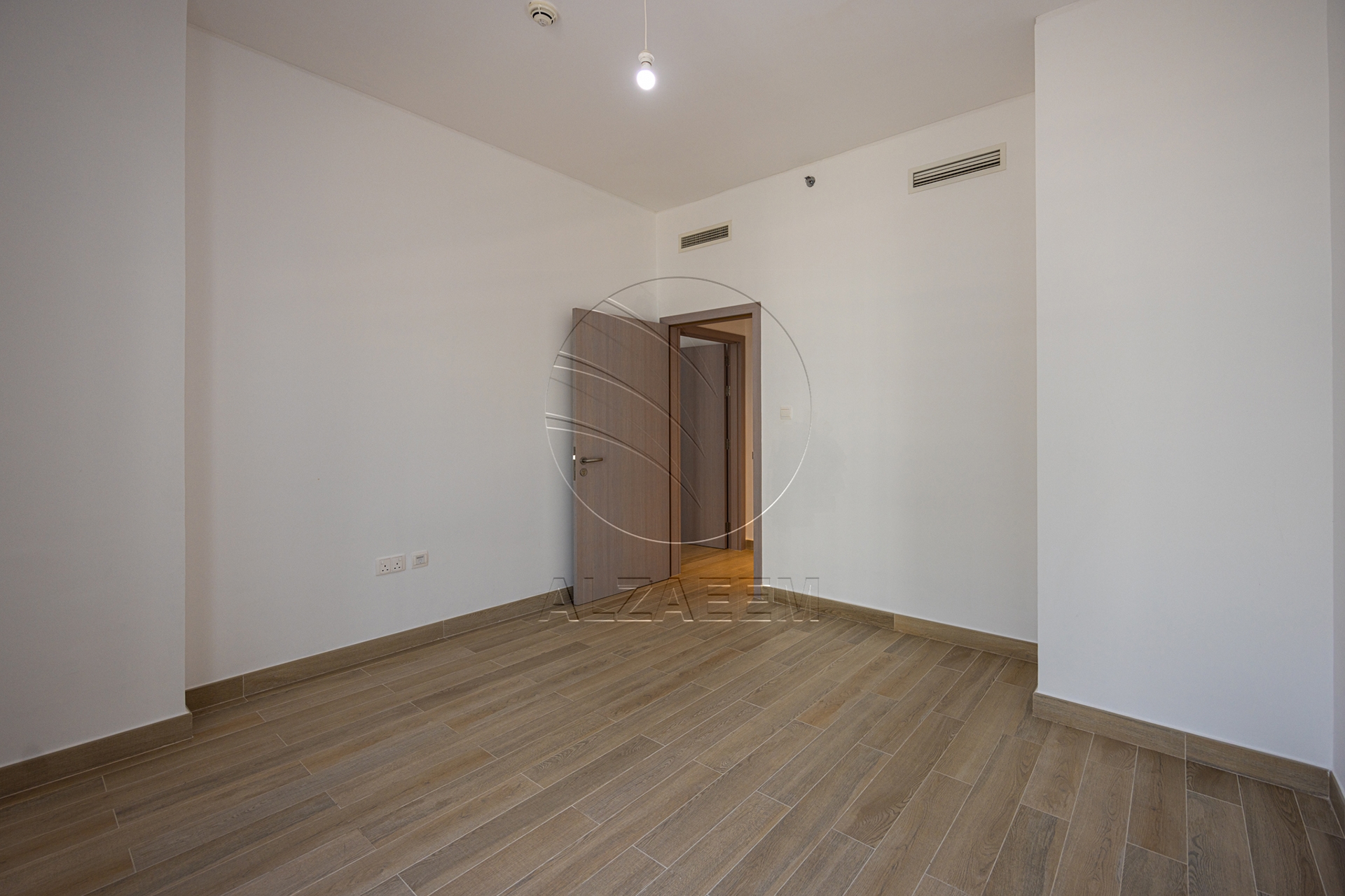 Partial Canal View | High Floor | VACANT
