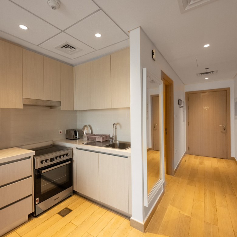 √ Full Canal View | VACANT | Fully Furnished √