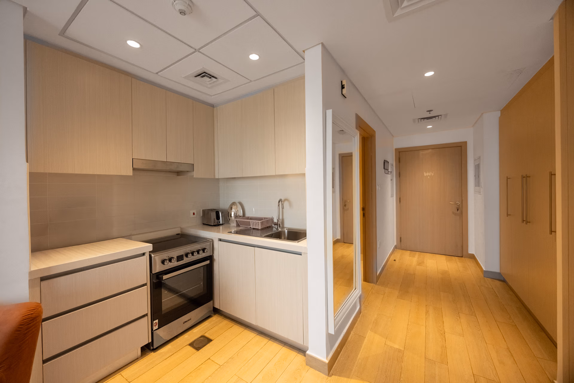 √ Full Canal View | VACANT | Fully Furnished √