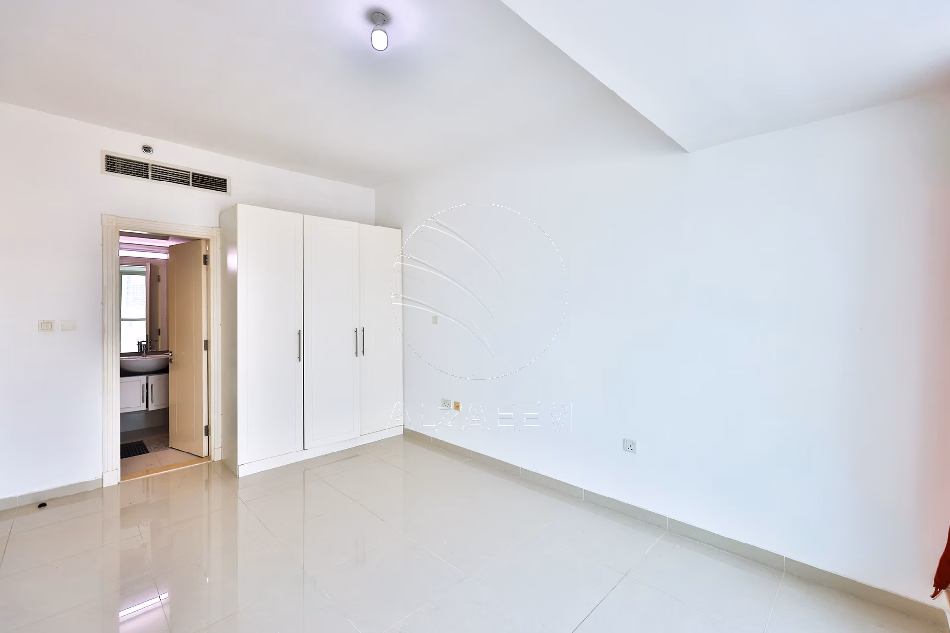 VACANT and Exclusive | Sea View | Big Balcony