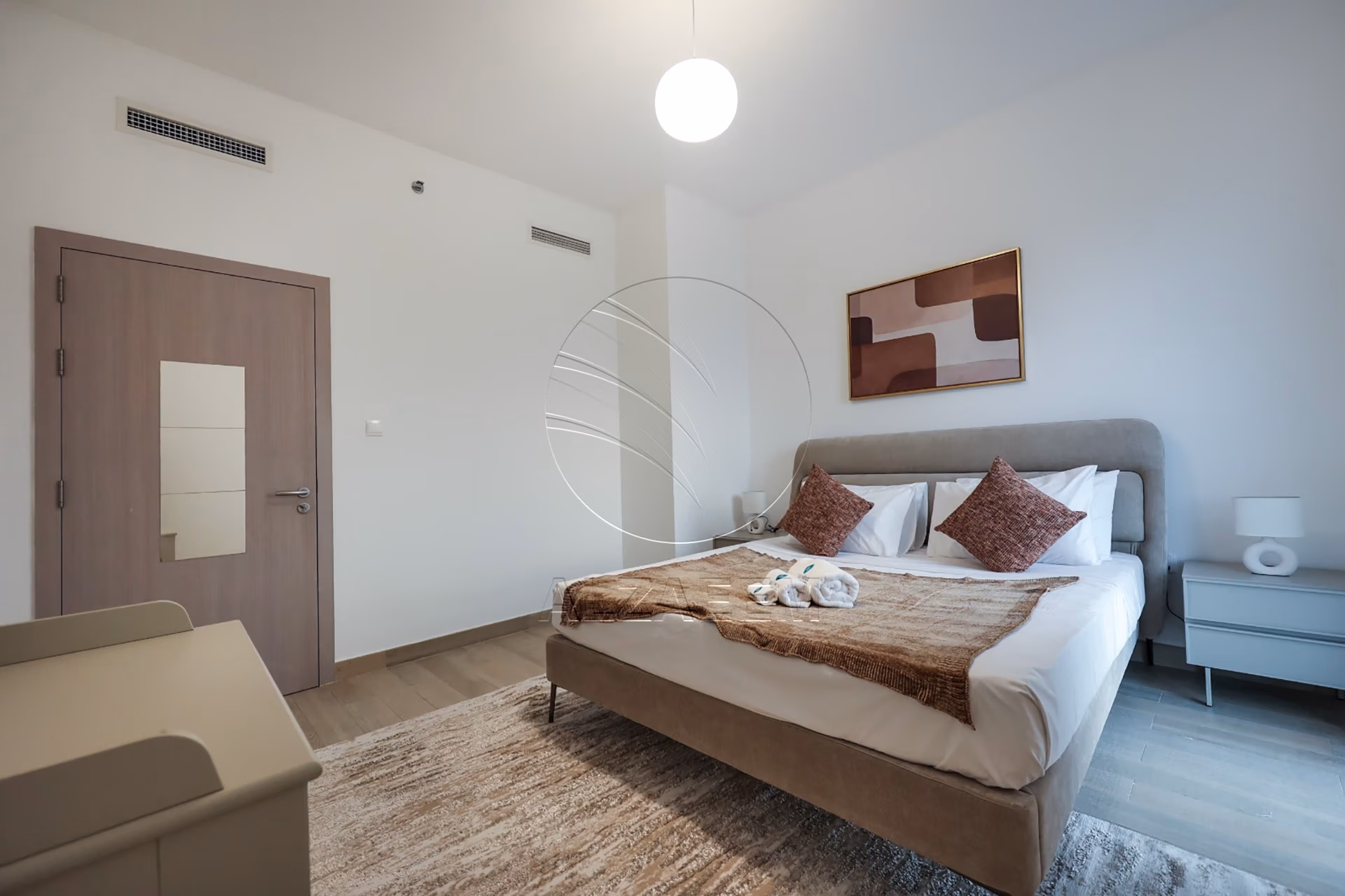 Partial Canal View | Furnished | Up to 3 Payments