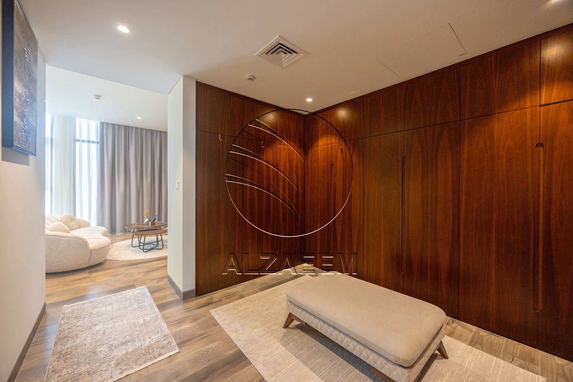 CORNER 5BR Villa with Pool | Landscaped Garden