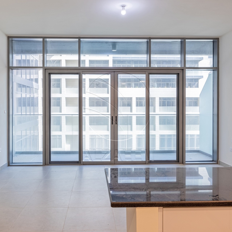 √HOT DEAL! Premium Location | Accessible Unit√