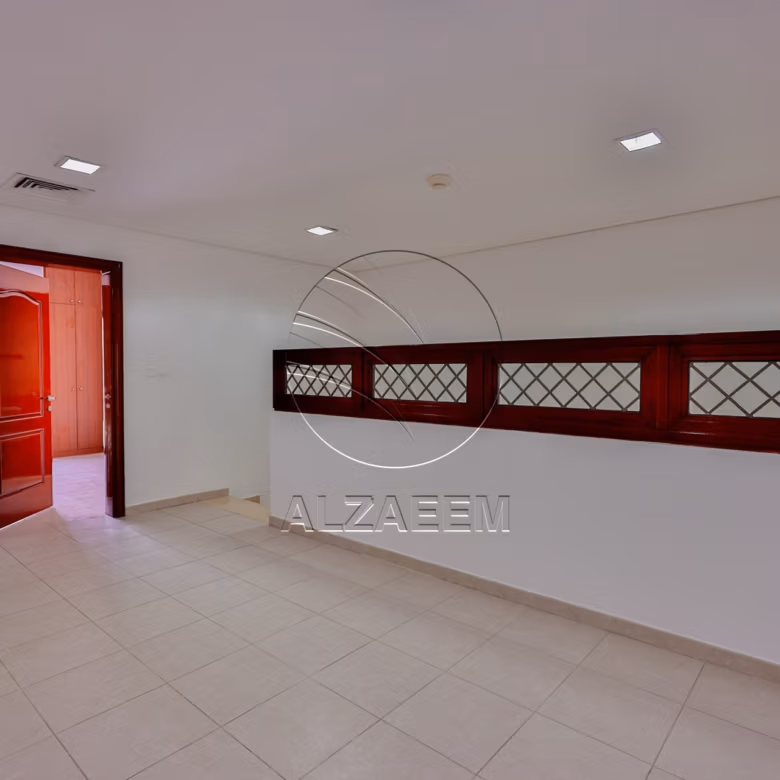 √Prime Location | UPCOMING | Private Garden√